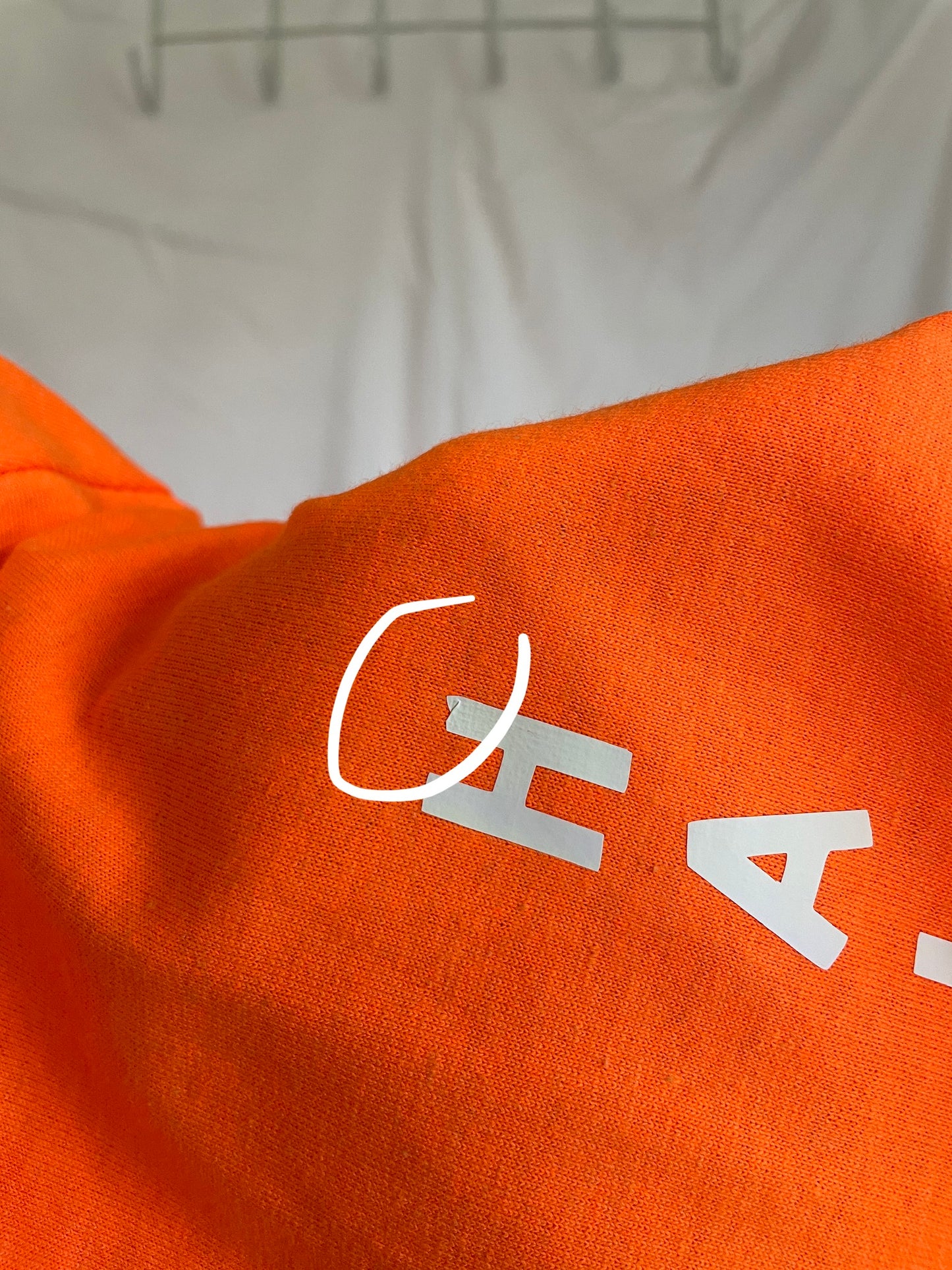 VENTA DE MUESTRA - Camiseta naranja talla MD - CHB Nuevo diseño Pegasus en blanco